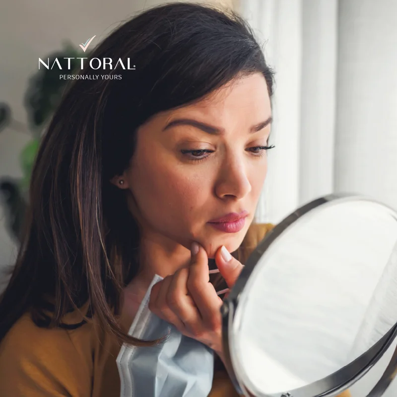 الكمامة تتسبب بظهور الحبوب على وجهك؟ إليك الحل.